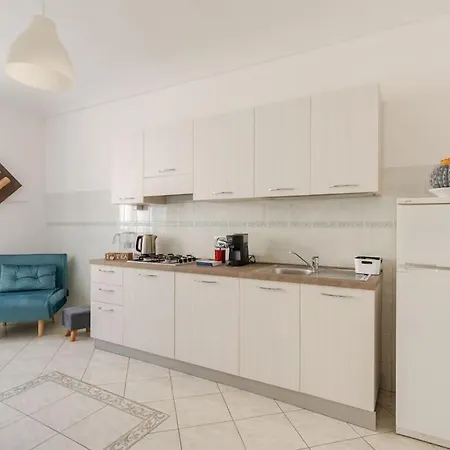 Lägenhet Casa Regina 3, Nel Centro Di Alba!